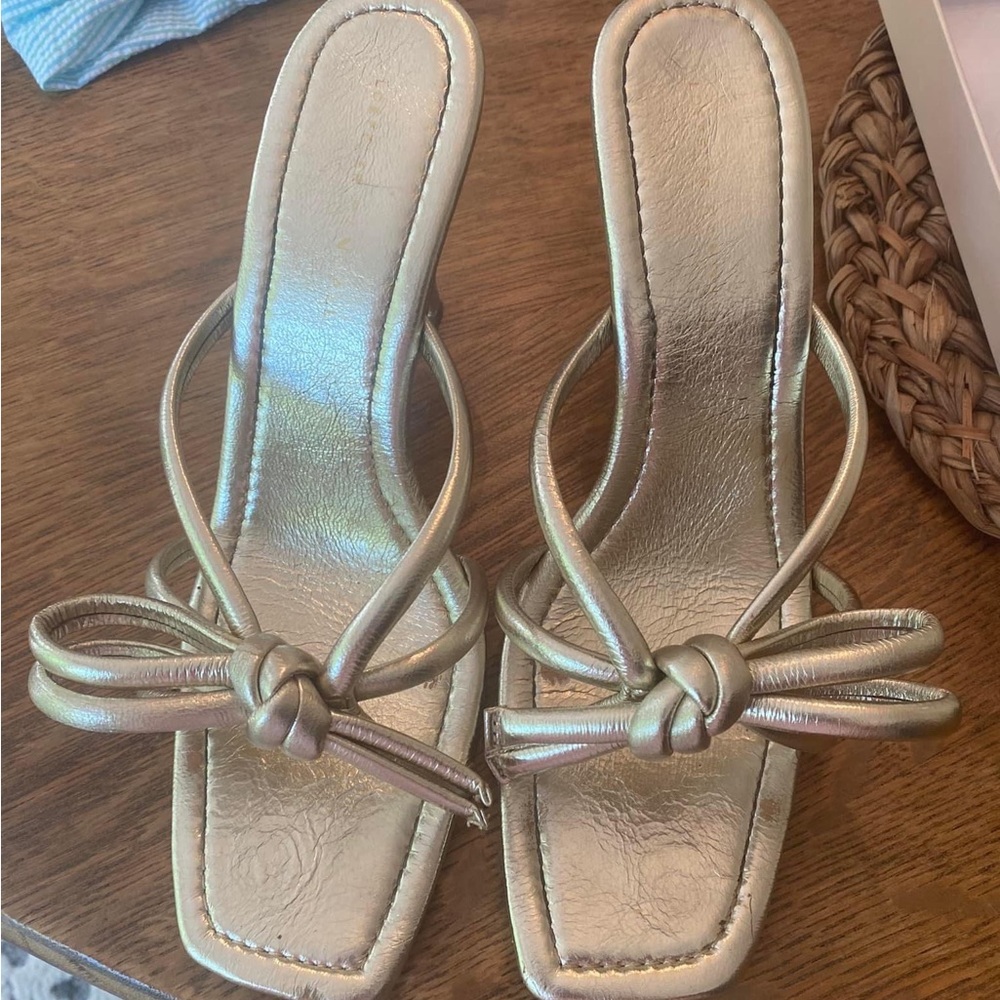 Loeffler Randall Margi champagne bow heel - Size 12M